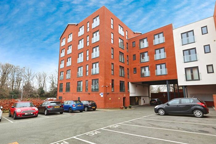 2 Bedroom Apartment For Sale In Cross Green Lane, Cross Green, Leeds, LS9