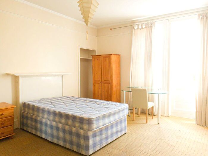 5 Bedroom Flat To Rent In Burlington Street, Bath, BA1