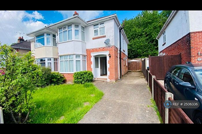 3 Bedroom Semi-Detached House To Rent In Dale Valley Road, Southampton, SO16