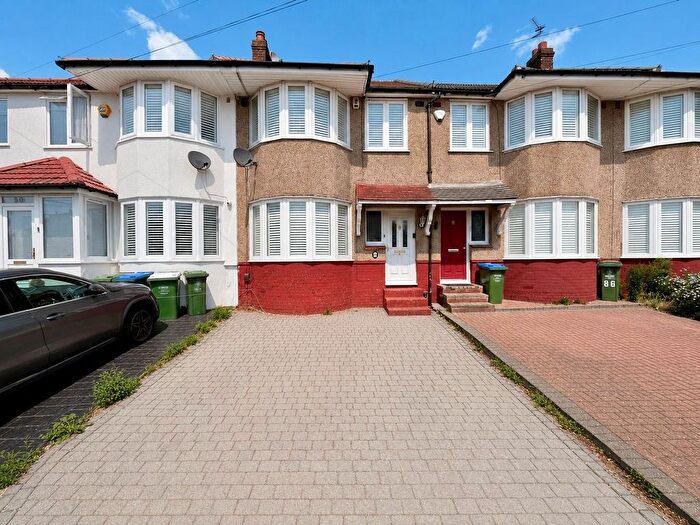 3 Bedroom Terraced House For Sale In Sutherland Avenue, Welling, DA16