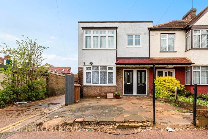 1 Bedroom Flat For Sale In Rosehill Avenue, Sutton, SM1