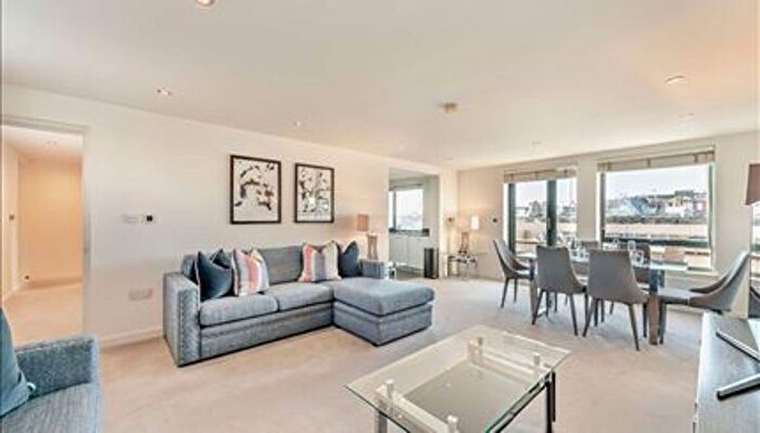 2 Bedroom Flat To Rent In Fulham Road, London, SW3