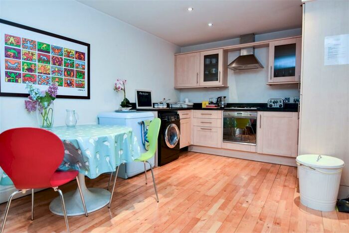 2 Bedroom Apartment To Rent In Old London Road, Kingston Upon Thames, KT2
