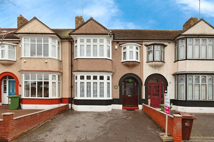 3 Bedroom Terraced House For Sale In Cavendish Gardens, Barking, IG11