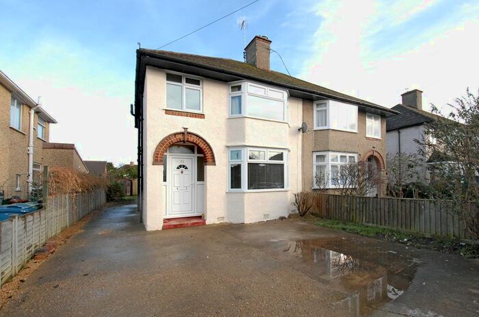 3 Bedroom Semi-Detached House To Rent In Hugh Allen Crescent, Marston, Oxford, OX3