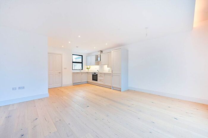 1 Bedroom Flat For Sale In Northfield Avenue, Northfields, West Ealing, W13