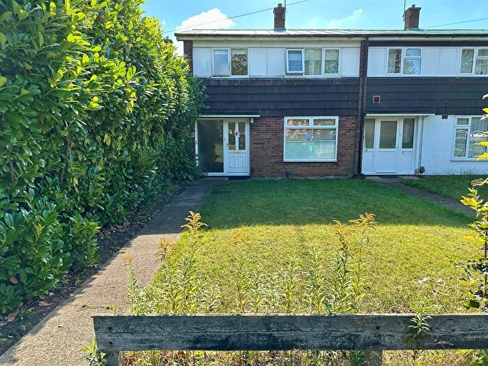 1 Bedroom Terraced House To Rent In Campkin Road, Cambridge, CB4