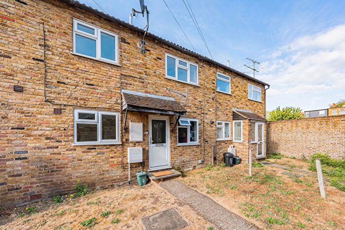1 Bedroom Terraced House To Rent In Rushes Mead, Uxbridge, UB8