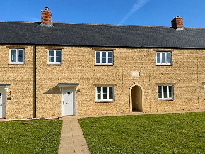 2 Bedroom Terraced House For Sale In Bens Close, Woodstock, Oxfordshire, OX20