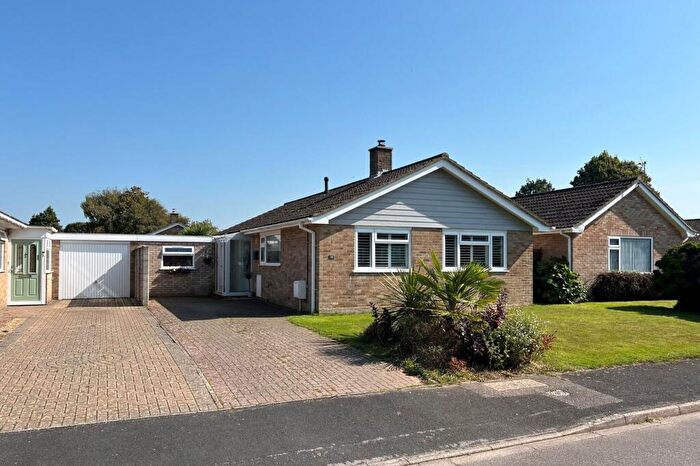 2 Bedroom Bungalow For Sale In Golden Crescent, Everton, Lymington, SO41