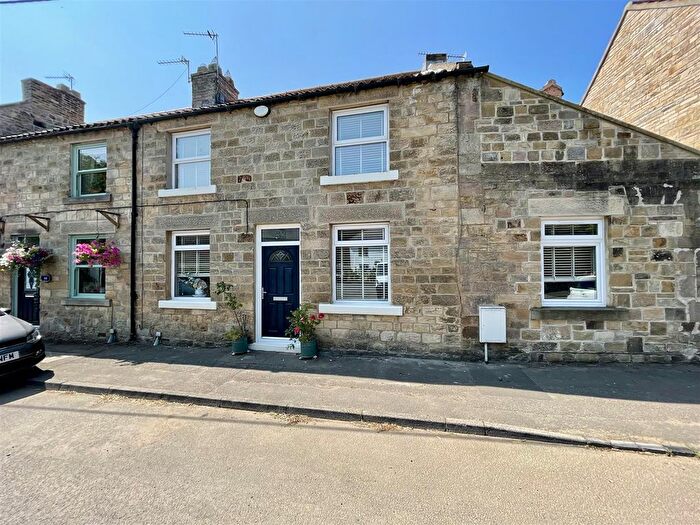 2 Bedroom Cottage For Sale In , Winston Road, Staindrop, Darlington, DL2