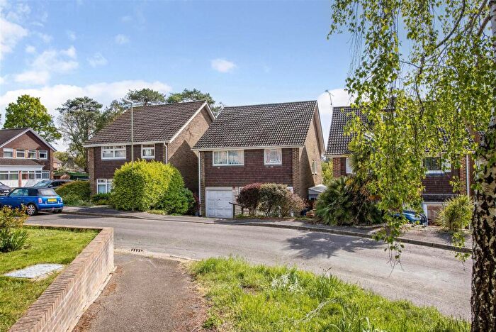 4 Bedroom Detached House For Sale In Hermitage Gardens, Waterlooville, PO7