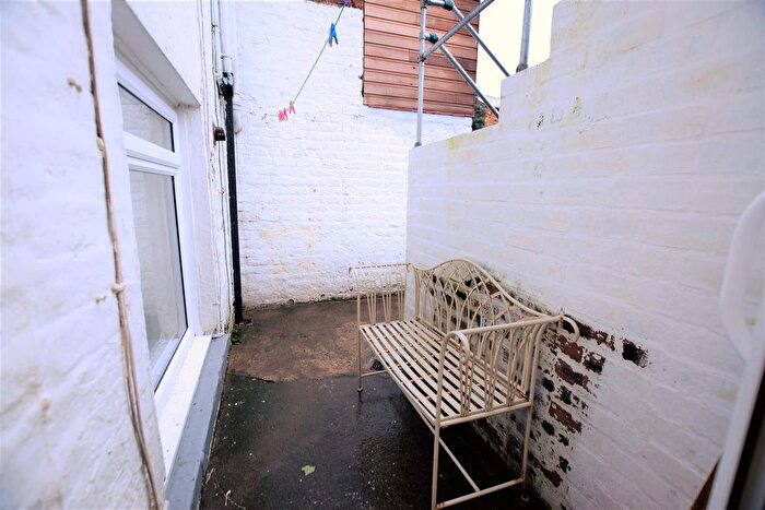 1 Bedroom Flat To Rent In Belle Vue Parade, Scarborough, YO11