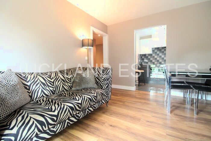 2 Bedroom Apartment To Rent In Celandine Grove, London, N14