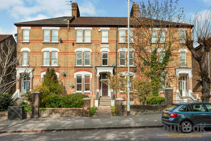 1 Bedroom Apartment To Rent In Hermon Hill. Wanstead, E11