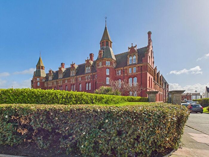 3 Bedroom Apartment For Sale In Promenade, Southport, PR9