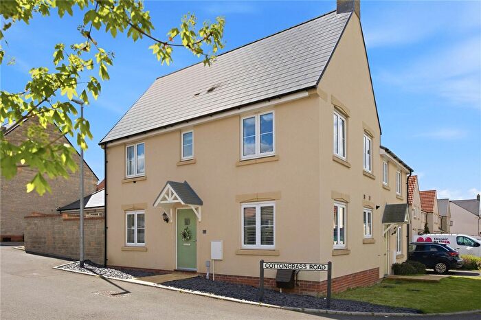 3 Bedroom Semi Detached House For Sale In Cottongrass Road, Emersons Green, Bristol, Gloucestershire, BS16