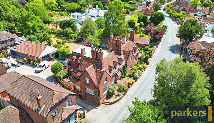 2 Bedroom End Of Terrace House For Sale In Thames Street, Sonning, Reading, Berkshire, RG4