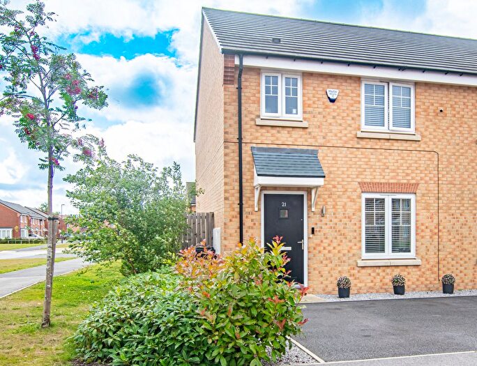 3 Bedroom Semi-Detached House For Sale In Foxglove Way, Hambleton, North Yorkshire, YO8