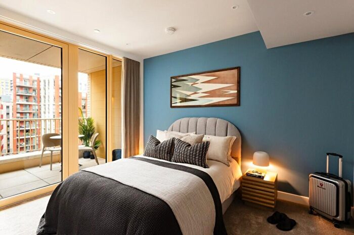 1 Bedroom Apartment To Rent In Embassy Boulevard, London, SW11
