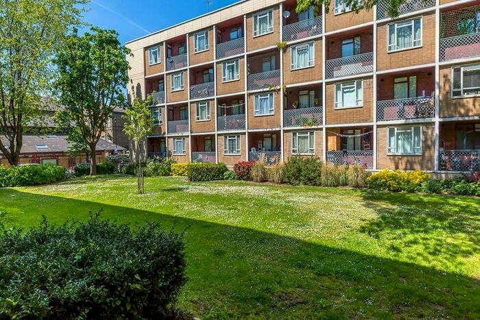 2 Bedroom Flat To Rent In Calshot Street, Islington, N1