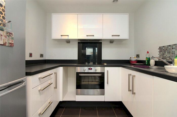 2 Bedroom Flat To Rent In Gabriel Court, Needleman Close, Collindale, NW9