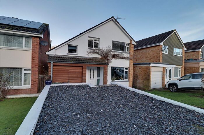 4 Bedroom Detached House For Sale In Silvan Drive, Braunton, Devon, EX33