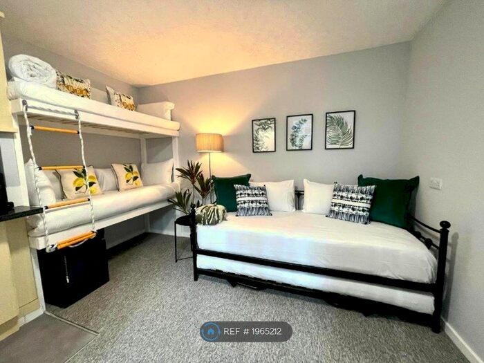 1 Bedroom Studio To Rent In Brighton, Brighton, BN2