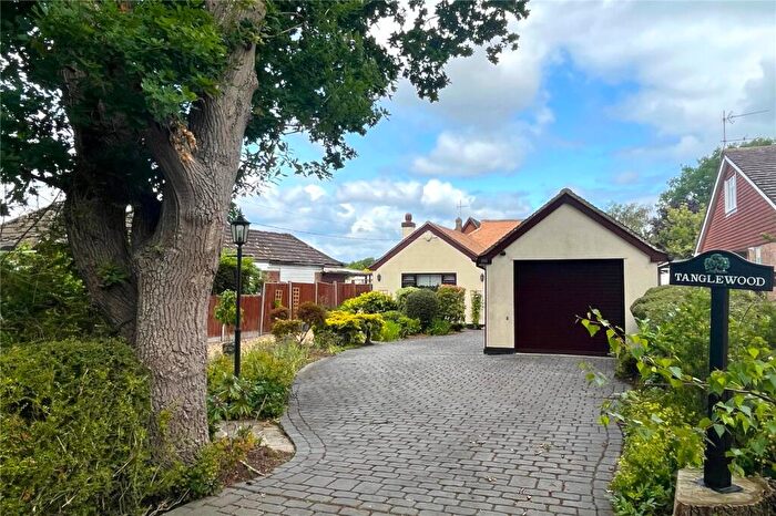 3 Bedroom Bungalow For Sale In Hazel Road, Ash Green, Surrey, GU12