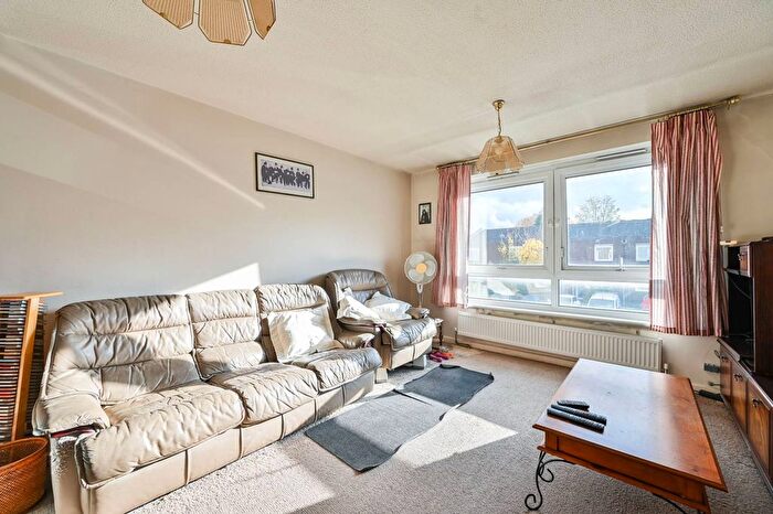 4 Bedroom Terraced House For Sale In Culmore Road, Peckham, London, SE15