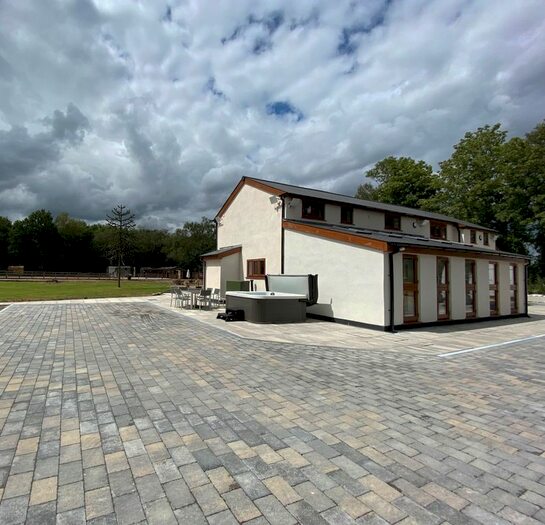 4 Bedroom Barn Conversion For Sale In Great Moss Road, Astley, M29