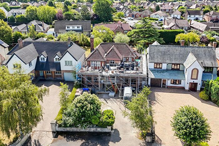 3 Bedroom Detached House For Sale In Derby Road, Long Eaton, Derbyshire, NG10