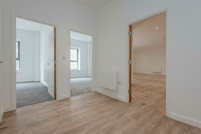 1 Bedroom Apartment To Rent In North Star Avenue Swindon, SN2