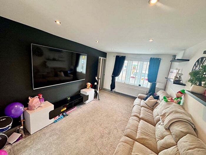 4 Bedroom Detached House For Sale In Adamstiles, Barrowby, Grantham, NG32