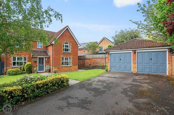4 Bedroom Detached House For Sale In Smarts Close, Brackley, NN13