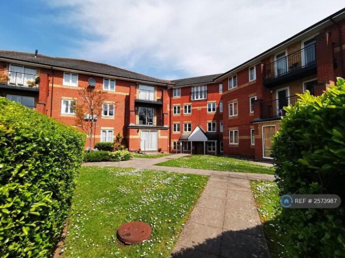 2 Bedroom Flat To Rent In St. Annes Gate, Southampton, SO15