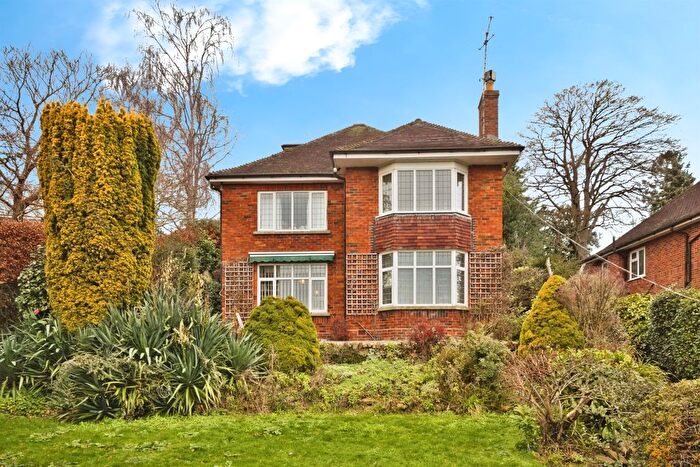 4 Bedroom Detached House For Sale In Penn Hill Park, Yeovil, BA20