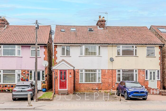 4 Bedroom Semi Detached House For Sale In Woodbridge Road, Ipswich, IP4