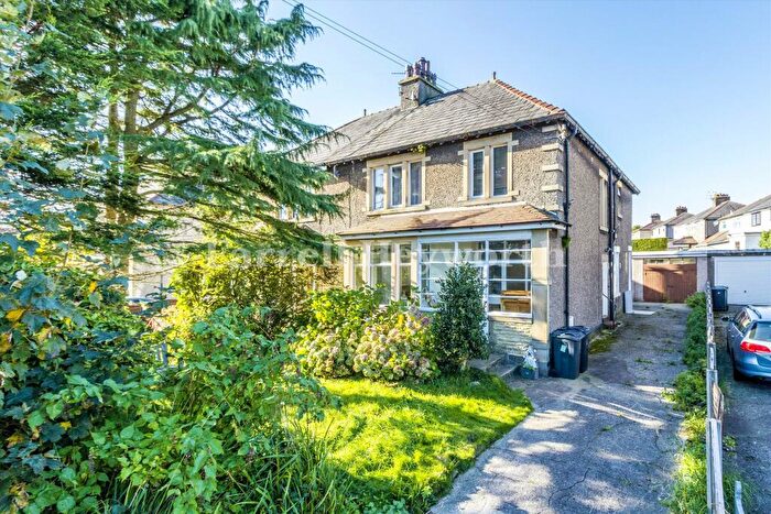 2 Bedroom Flat To Rent In Heysham Road, Heysham, Morecambe, Lancashire, LA3