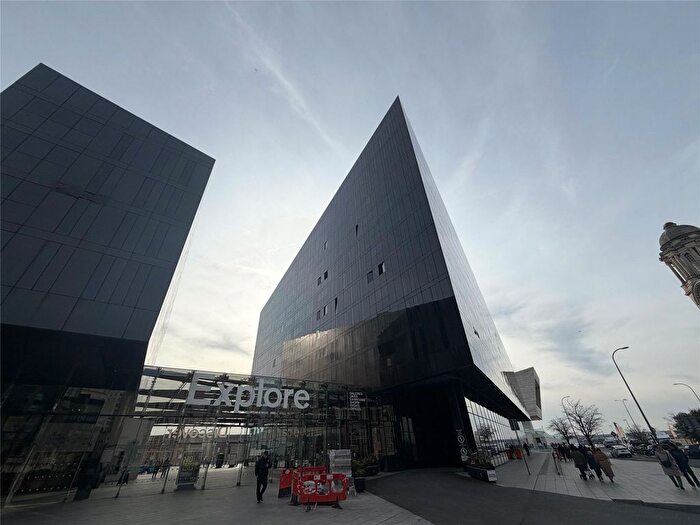 1 Bedroom Flat For Sale In Mann Island, Liverpool, Merseyside, L3