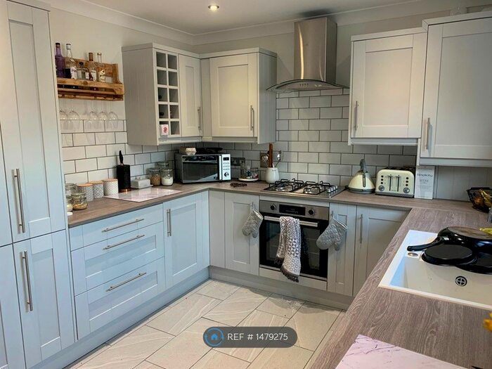 3 Bedroom Semi-Detached House To Rent In Broadclyst, Exeter, EX5