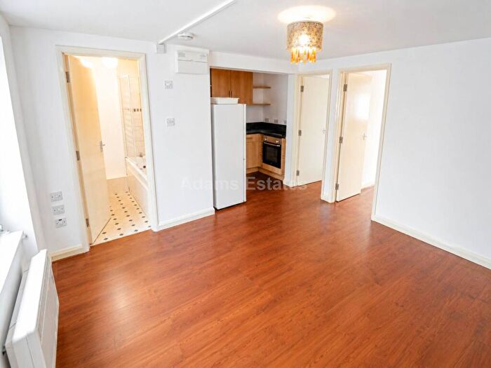 2 Bedroom Flat To Rent In Watlington Street, Reading, RG1