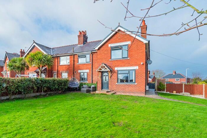 4 Bedroom Semi Detached House For Sale In The Ridgeway, Marchwiel, Wrexham, LL13