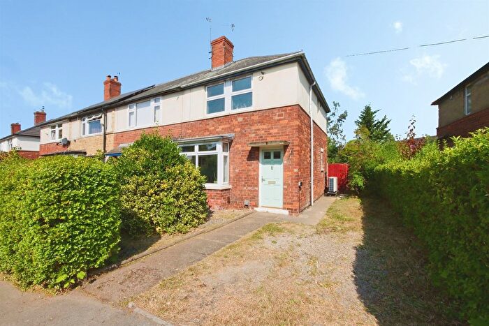 2 Bedroom End Terrace House For Sale In Burlington Avenue, York, YO10