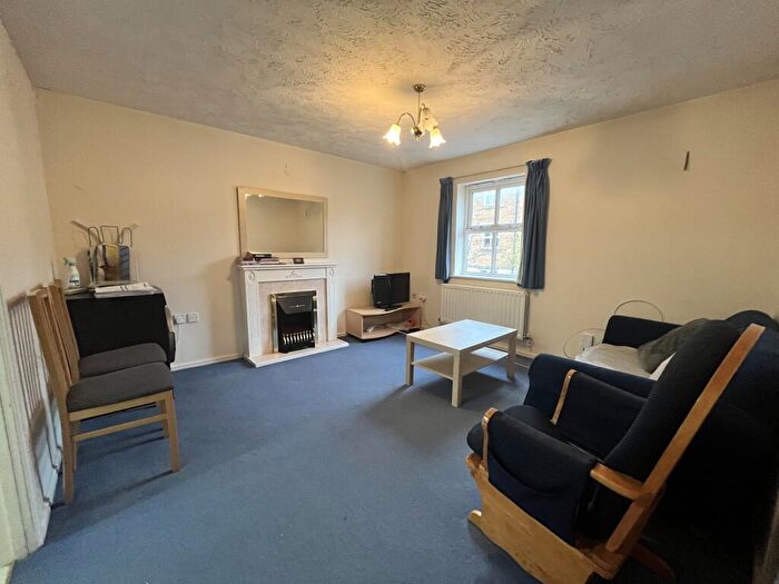 2 Bedroom Flat To Rent In Wright Way, Bristol, BS16