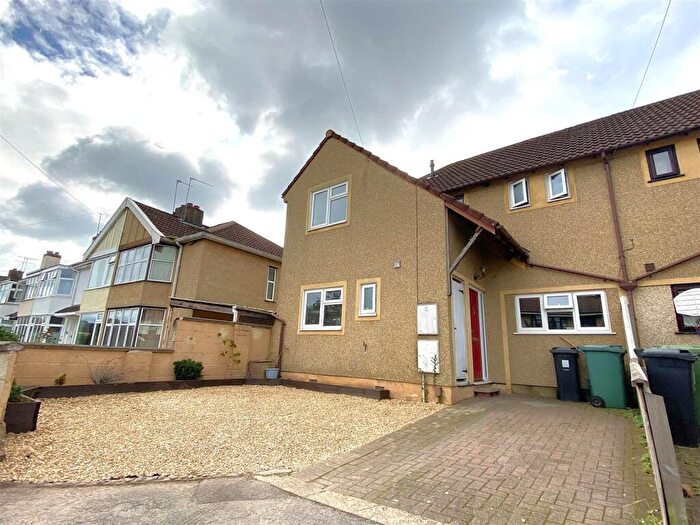 3 Bedroom Semi-Detached House For Sale In West Park Road, Downend, Bristol, BS16