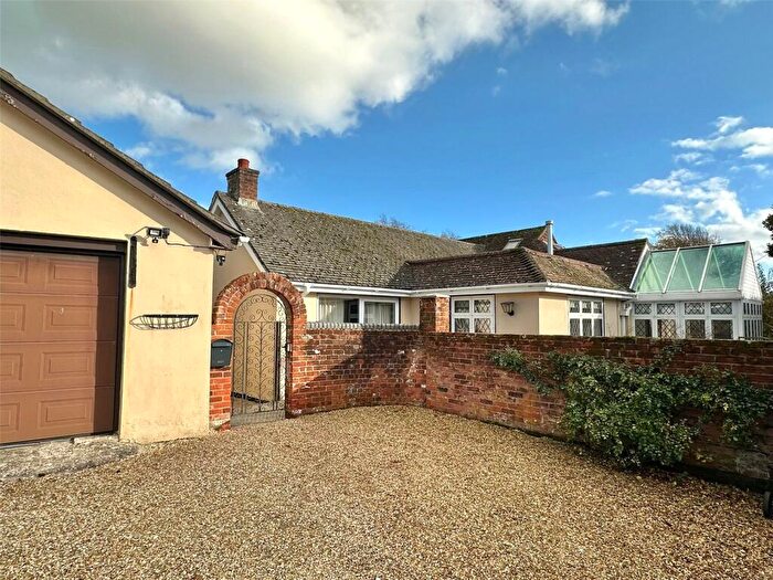 3 Bedroom Bungalow For Sale In West Lane, Everton, Lymington, Hampshire, SO41