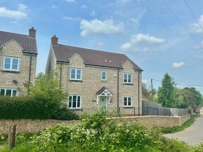 4 Bedroom Detached House For Sale In Nettleton Road, Burton, Chippenham, SN14