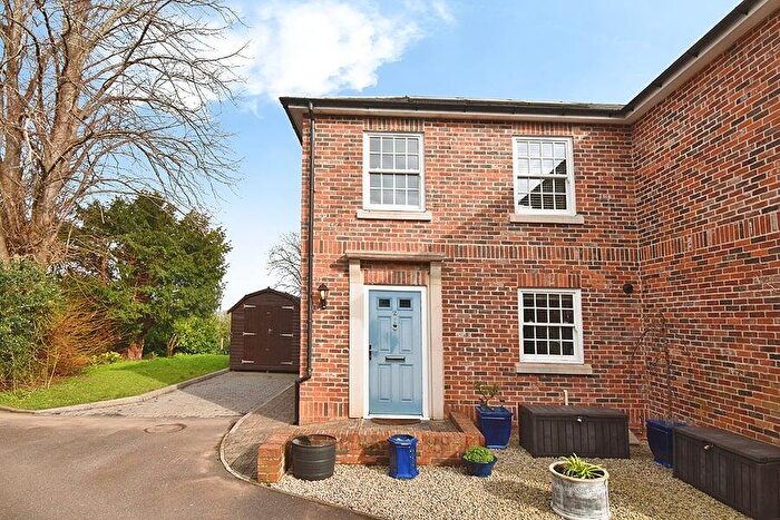 3 Bedroom Semi-Detached House For Sale In Barley Mews, Isleworth Road, Exeter, EX4