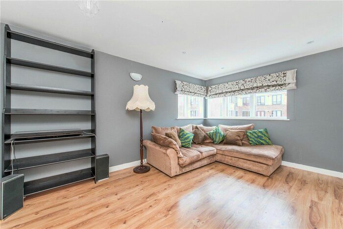 2 Bedroom Flat To Rent In Leyla House, 2 Dunn Street, London E8